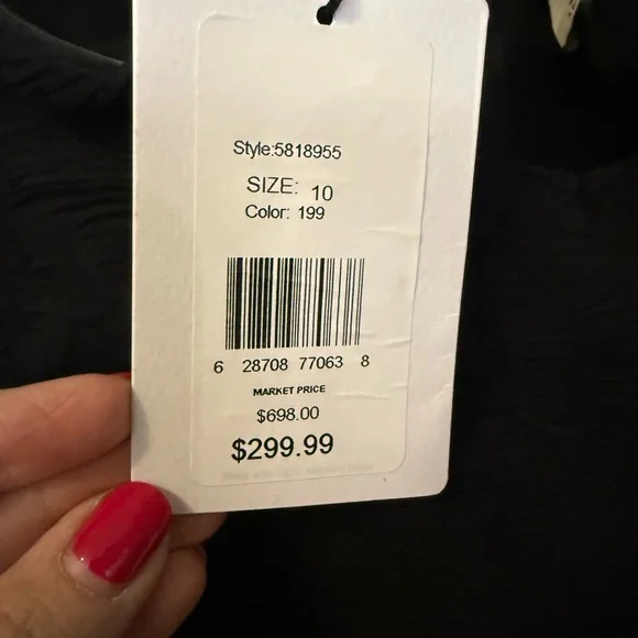 Elegant Black Halter Maxi Dress - Picture 7 of 10